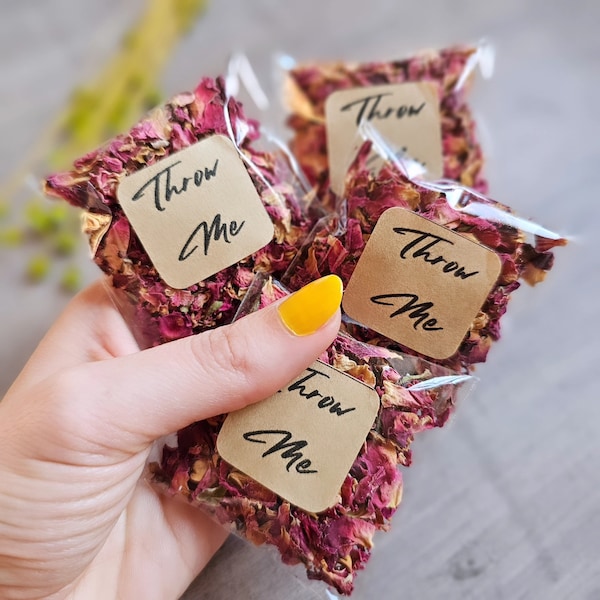 Rose petal wedding confetti bags / biodegradable confetti packets / real flower wedding favours / natural confetti pouch (personalised)