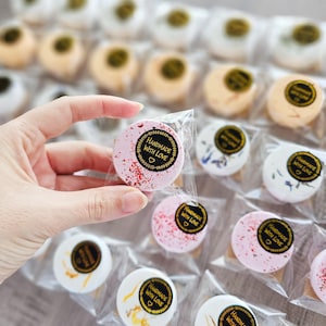 Mini Shower Steamer Party Favours - Individually Wrapped Wedding favours - Highly Scented in Biodegradable bag - Handmade in UK - Vegan