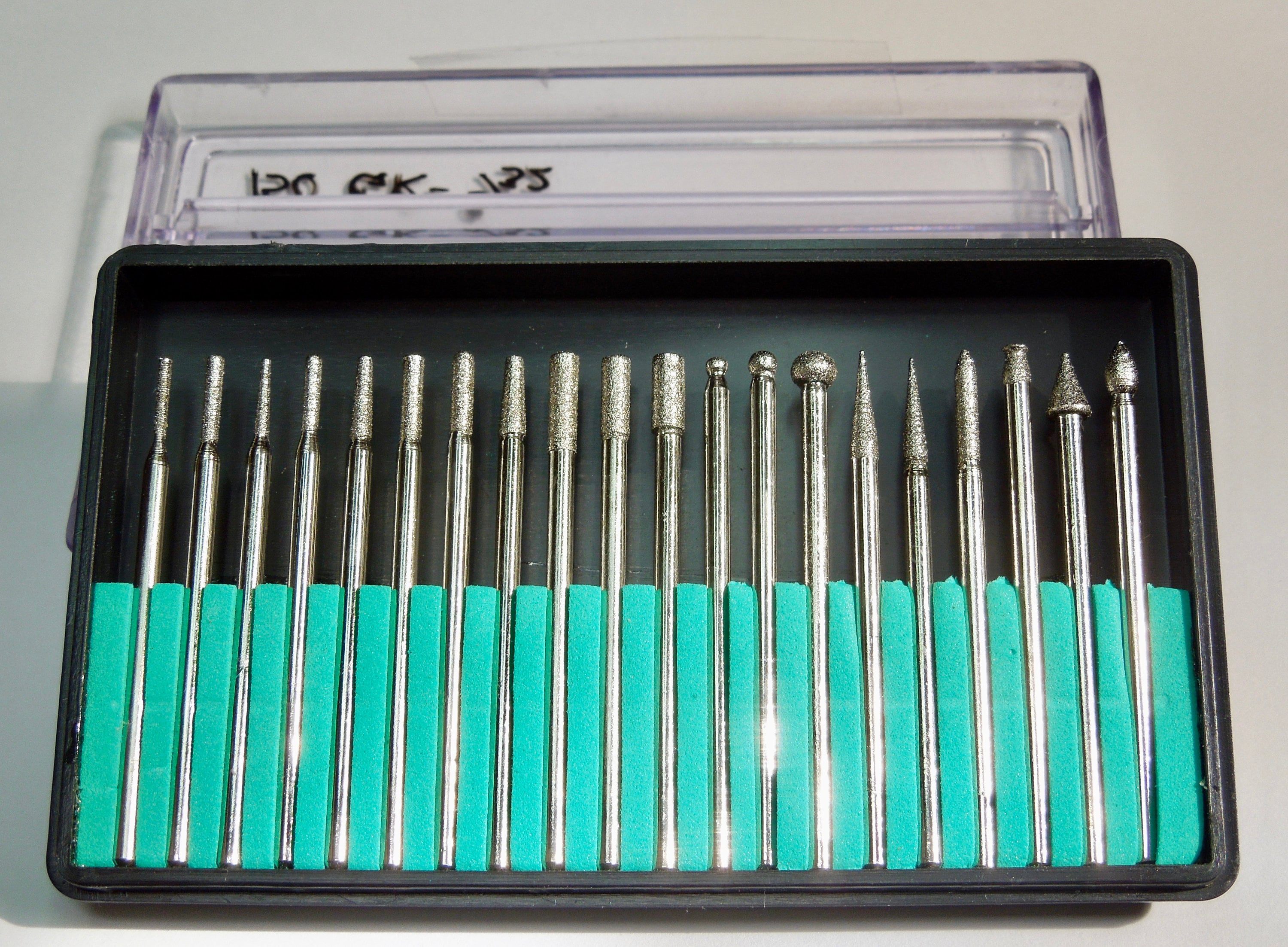 Diamond Bur 20 Piece Assortment Set of 150 Grit, 3/32