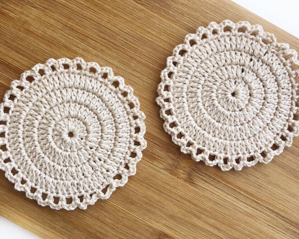 Round crochet coasters Primitive mug coasters Natural cup mats | Etsy