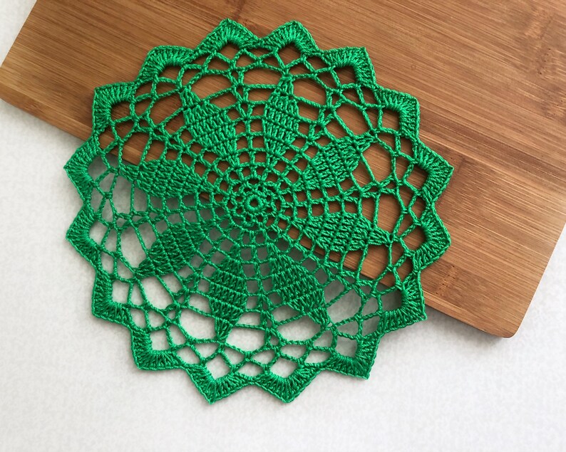 Spring green table d\u00e9cor Easter table accent Lace crochet small doily