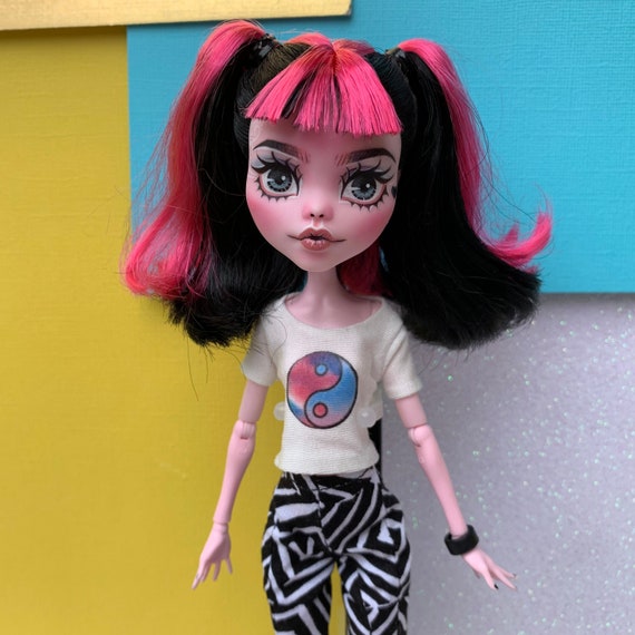 draculaura doll