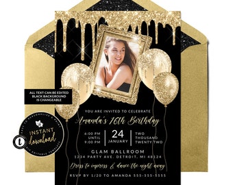 Könnte beinhalten: Schwarze und goldene Einladung zum 16. Geburtstag. Die Einladung zeigt ein Foto in einem goldenen Rahmen, goldene Glitzerakzente und goldene Luftballons. Der Text enthält die Veranstaltungsdetails und RSVP-Informationen.