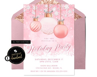 Puede incluir: Invitación a una fiesta navideña rosa con un fondo brillante y tres adornos rosados y blancos colgando de cuerdas plateadas. El texto dice "Estás invitado a una fiesta navideña" con la fecha, la hora, la ubicación y la información de RSVP a continuación.