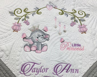 Personalized baby quilt blanket, embroidered quilt, heirloom quilted blanket, personalized embroidery blanket,  baby blanket