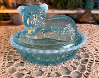 Vintage Westmoreland Blue Glass Cat on Nest Covered Dish, UV Reactive Glow