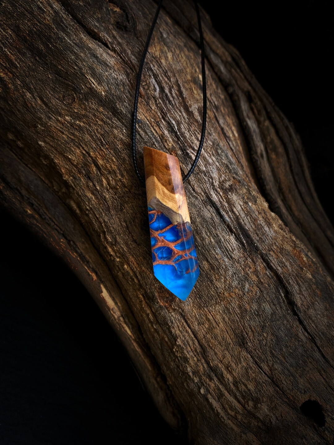 The Rustic Wood and Resin Bead Necklace main image 1