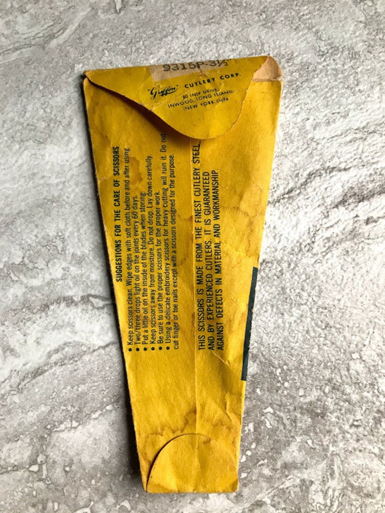 Vintage 1950/'s Griffon Quality Cutlery Since 1888 Scissors FREE SHIPPING Crafting Scissors with Original Cover Vintage Crafting Supply