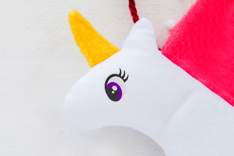 Cartoon Eyes with Lashes Embroidery File image 2