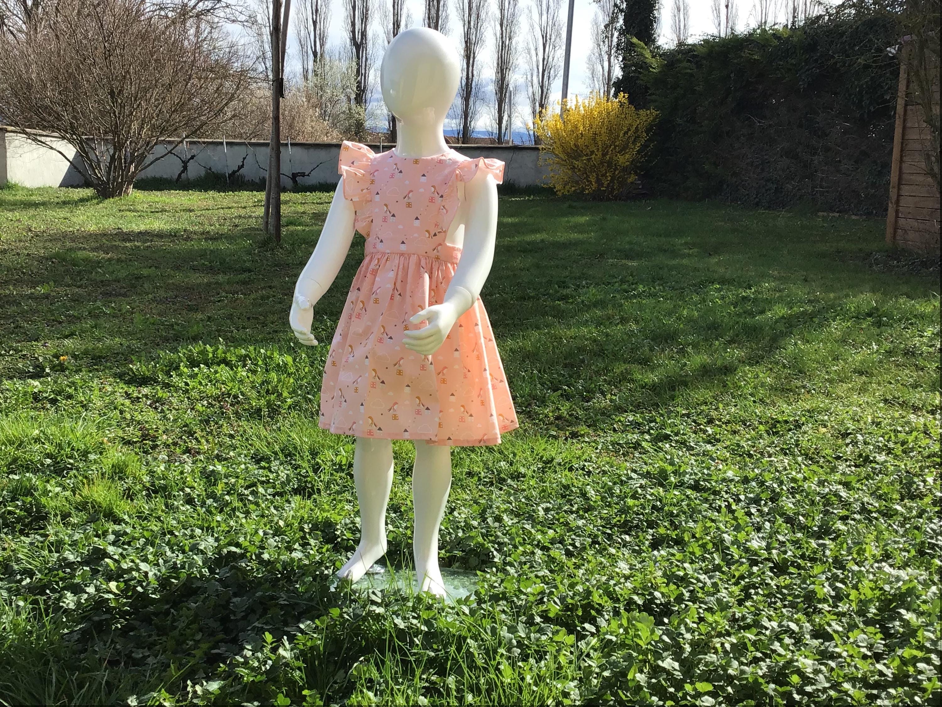 Robe Fille Vintage Faite Main - Taille 4-5 Ans, Coton Blanc à Motifs Et Volants - Occasion