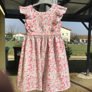 Spring ruffle dress with bare back from 2 to 12 years Pink