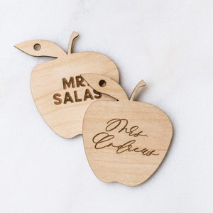 Apple Name Tag; Personalized Teacher Tag; Teacher Basket Tag; Teacher Name Tag; Teacher Name; Personalized Gift for Teacher;
