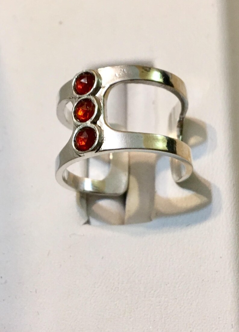 Sterling Silver Garnet Ring 975 image 3