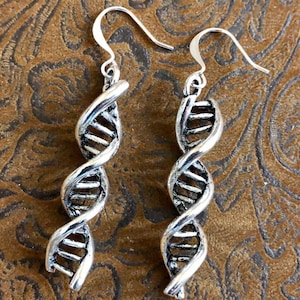 Antik Silber gefüllte DNA Strang Ohrringe 202