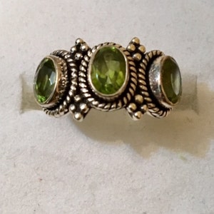 Sterling Silver Peridot Ring         967