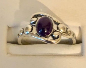 Sterling Silver Amethyst Ring          935