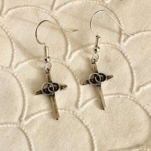Antiqued Sterling Silver Cross with Two Overlapping Wedding Bands Earrings         515