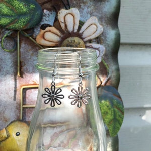 Flower Power Sterling Silver Earrings              290