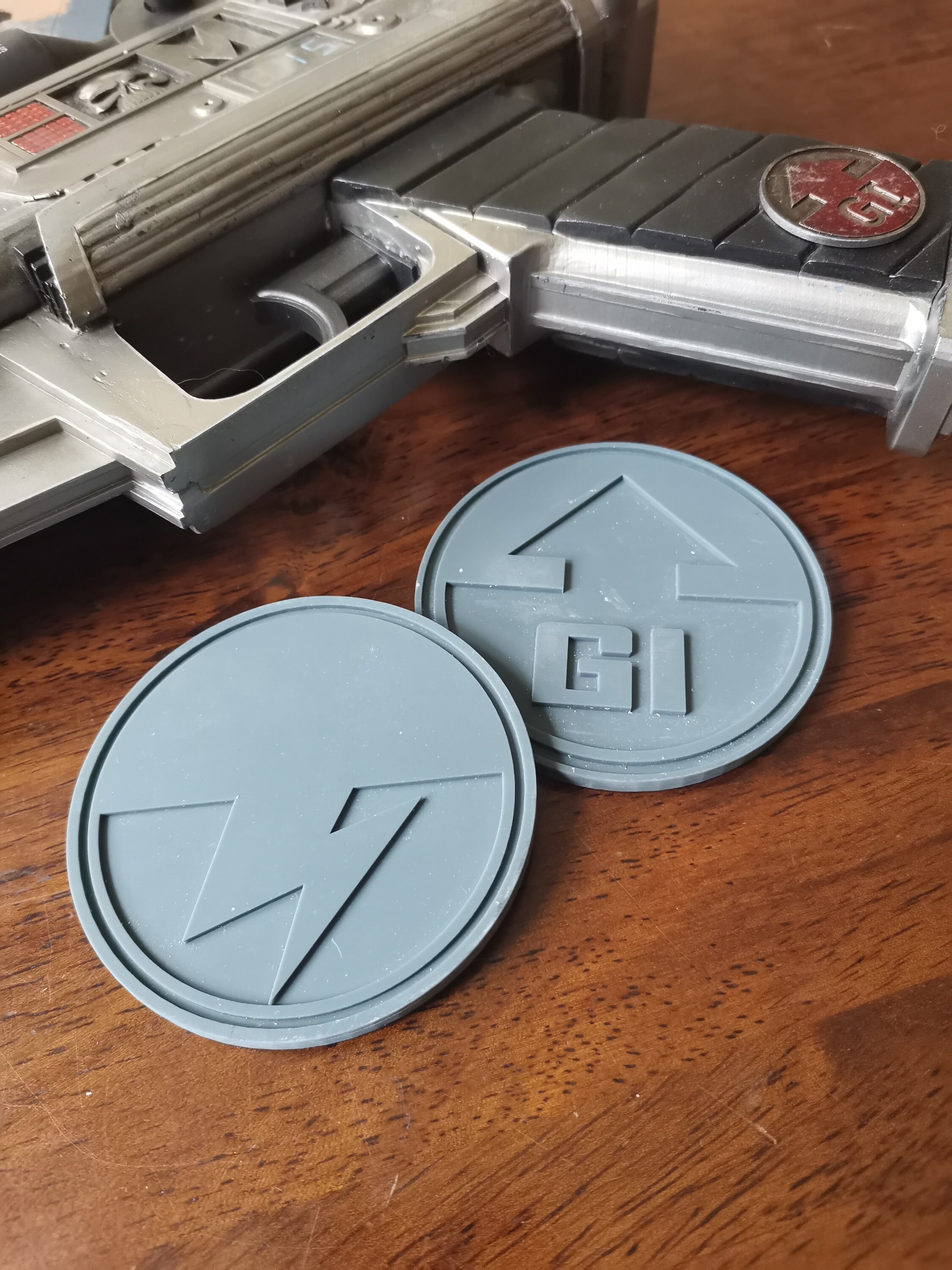 Disques d'insignes Souther GI et Nort inspirés de Rogue Trooper - prêts à peindre
