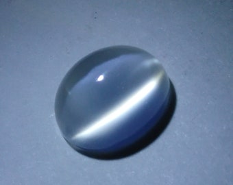 7.10 Cts. Natural Cat Eye Silky Beige Moonstone Cabochon Gemstone Oval shape Beige color Ring size 15x10x6 mm