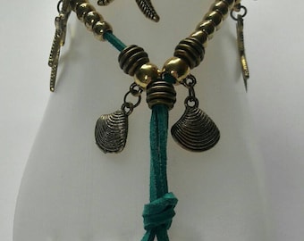 Boho Barefoot wrap, meisjes Gypsy Barefoot sandalen turquoise met gouden kralen, zeesterren en schelpen charmes,