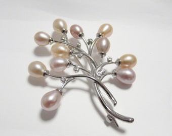 derwoodsen brooch