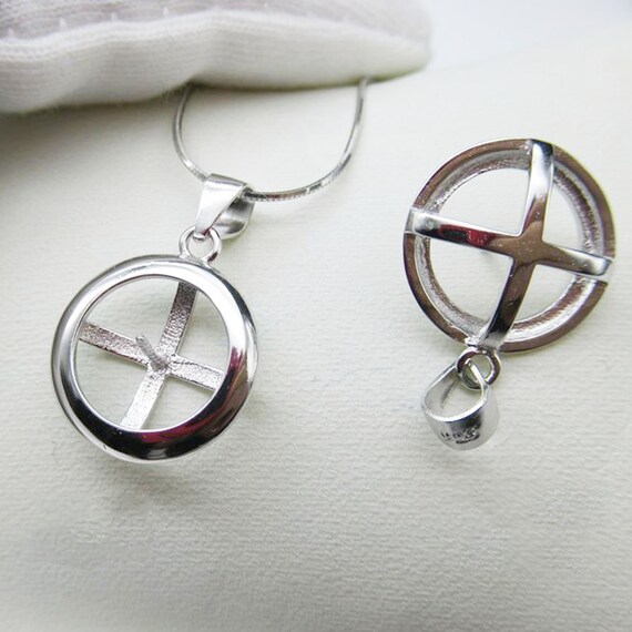 Pendentif Argent Massif Avec Perle Et Pierre Rouge - Monture Circulaire, Occasion