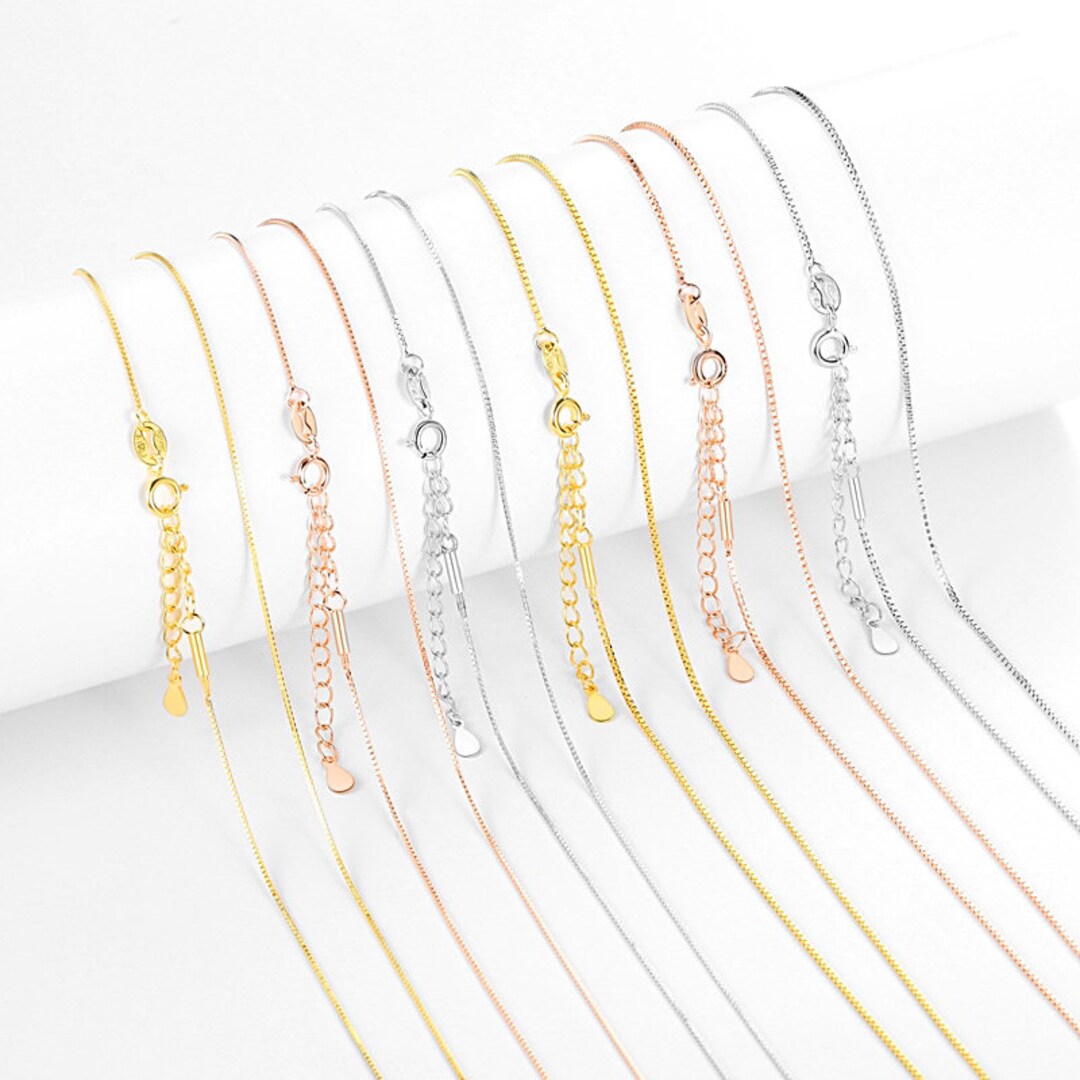 TseenYi Fashion Letter Necklace Simple Heart-Shaped Letter S Pendant Clavicle Chain Choker Jewelry For Women And Girls (Gold