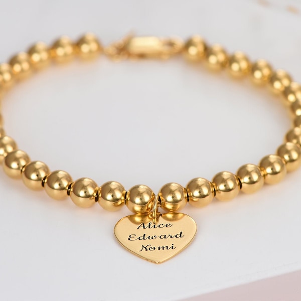 Bracelet de perles avec breloque coeur gravé • Bijoux prénom personnalisés pour elle • Breloque en argent 925 • Amie femme maman • Cadeau pour la fête des Mères