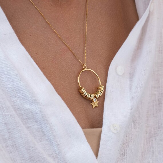 Customized Circle Pendant Necklace With Personalized Engraved