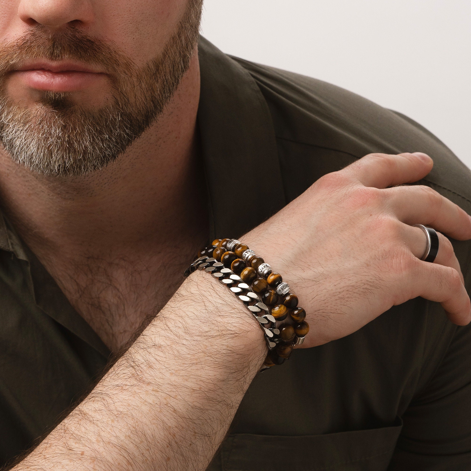 Bracciale Personalizzato Con Nome O Iniziale Su Ciondoli In Oro A Forma Di Cuore