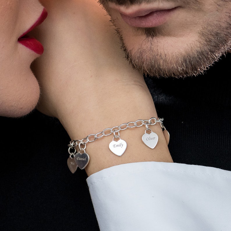 Personalisiertes Herz Charms Armband Gravierte zierliche Liebesanhänger mit Namen Passgenau angefertigt für Mama Oma Frau Muttertagsgeschenk Bild 8