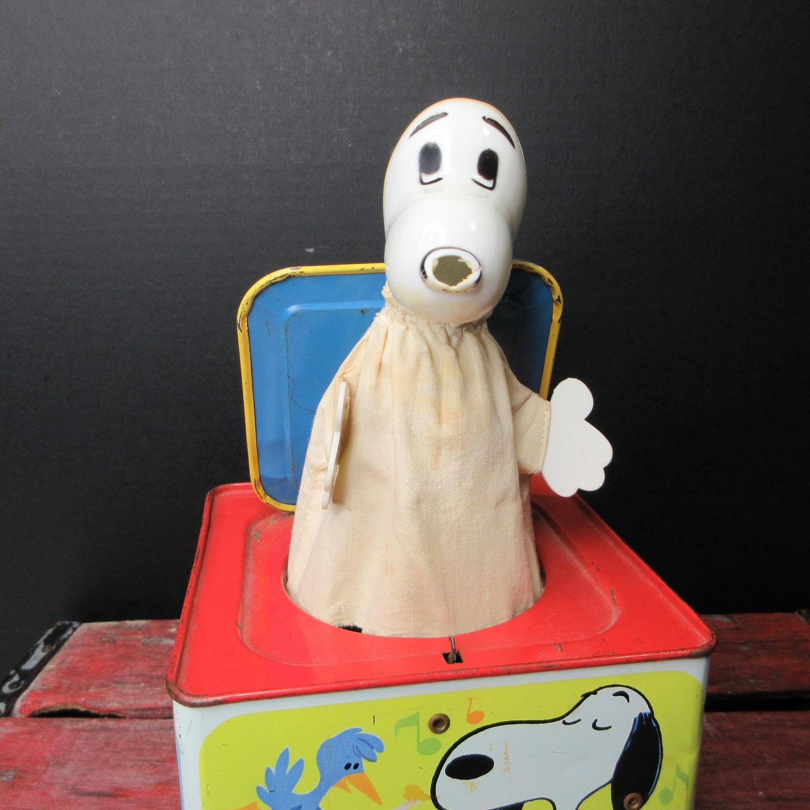 Snoopy Music Box - Etsy