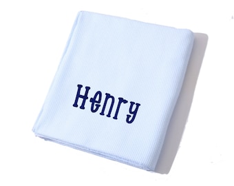 Serviette de plage en seersucker personnalisée avec monogramme personnalisé