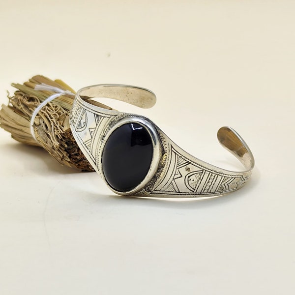 BLACK TUAREG BRACELET. Handcrafted in Sterling Silver & Onyx. Tuareg bracelet | Tuareg jewelry | African bracelet. Length: 6.69 Inches