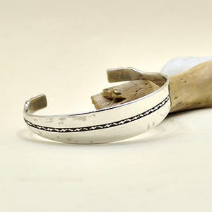 THICK TUAREG BRACELET. Handcrafted in Sterling Silver. Tuareg Bracelet | Tuareg Jewelry | African bracelet. Length: 6.30 Inches