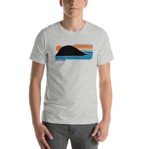 Storm King Mountain Tee - Hudson Valley Short-Sleeve Unisex T-Shirt