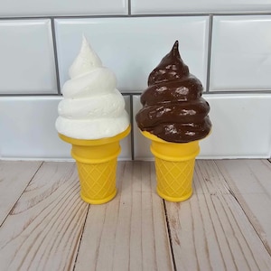 Fake Ice Cream, Fake Cone, Fake Soft Service Ice Cream Cone, Summer Tiered Tray Decoration, Ice Cream Cone for Display, Realistic Ice Cream