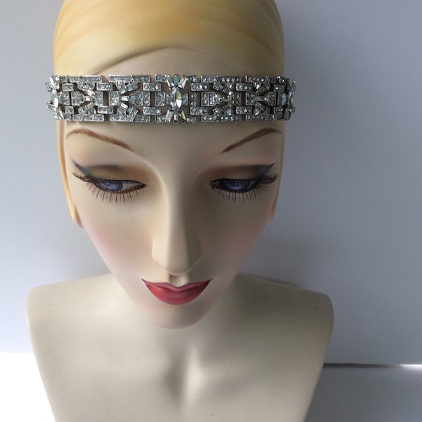 Art Deco Silver Headband, Wide Geometric Elastic Crystal Wedding headpiece, Vintage Style 1920s Great Gatsby jewel forehead band rhinestones
