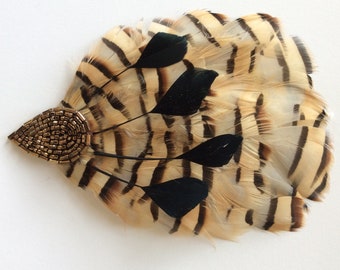 Feather Hair Clip, Beige Black Cream Feathers, 1920s Bronze Gatsby Hair Clip, Gold beading, Great Gatsby fascinator, petite Small