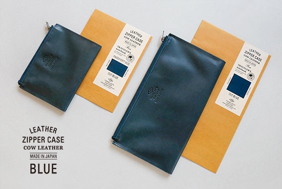 トラベラーズノート レザージッパーケース ブルー パスポートサイズ