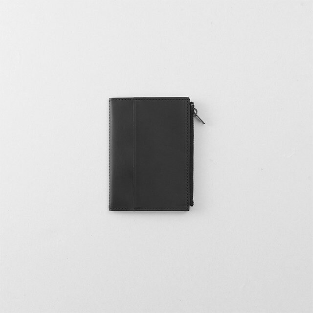 トラベラーズノート レザージッパーケース ブラックまたはブラウン