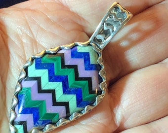 Pendentif en argent et pierres naturelles: Carolyn Pollack