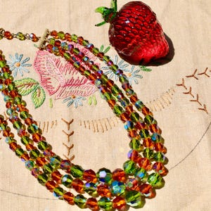 Nouveauté/ Collier vintage en cristal, trois rangs de perles verte et ambrés.