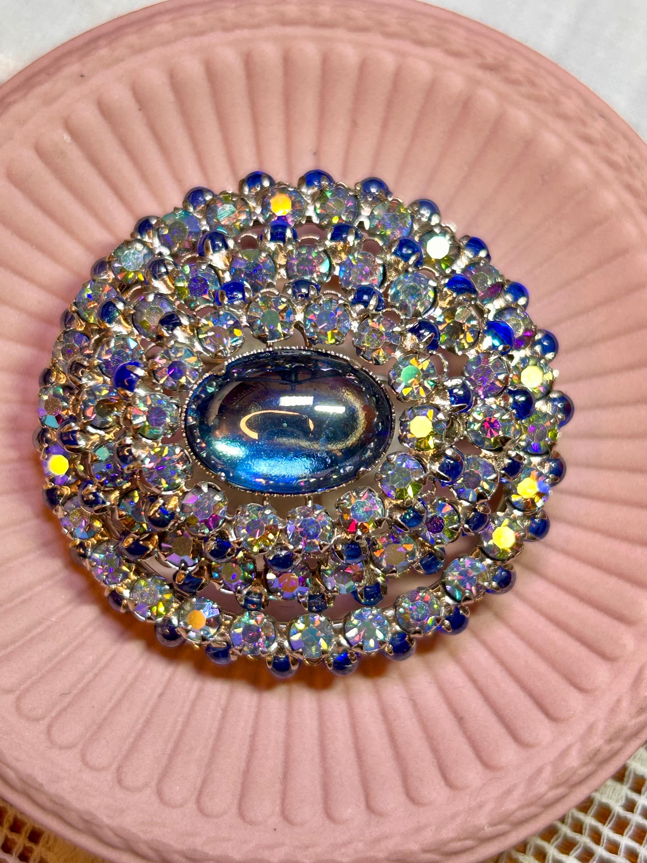 Broche ancienne 1900 filigrane doré cabochon noir - Jeronine Vintage