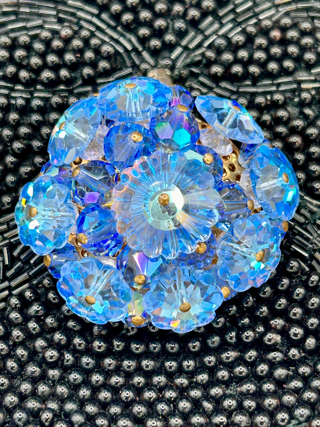 Belle Broche Vintage En Cristal - Éclat Irisé, Parfaite Pour Un Look Raffiné