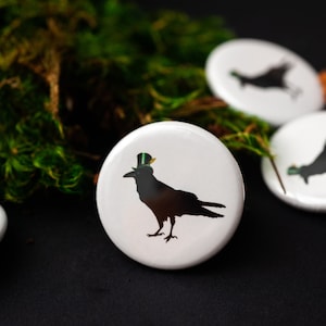 Crow with top hat button - goth steampunk accessories