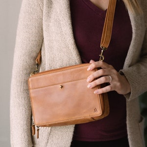 Leather Crossbody - Full-Grain Leather Purse, Crossbody Bag, built-in Wallet, Ethically Sourced crossbody, women's Purse, Leather purse