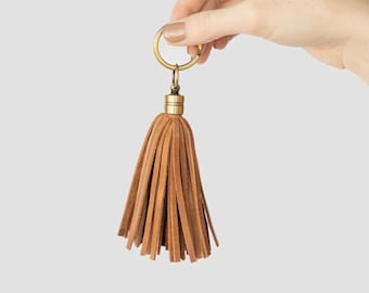 Boho Leather Tassel Keychain: Handcrafted Fringe Accessory