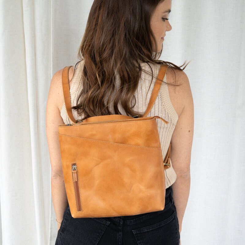 Full Grain Leather Sling Backpack Purse 2-in-1 Convertible Shoulder Bag Travel Amazon.com: CLUCI Sling Bag for Women Leather Women main image 2